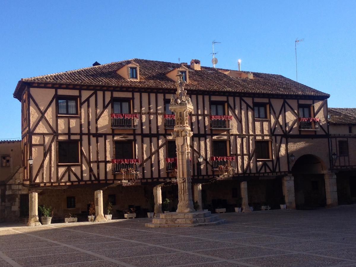 La Posada Ducal Penaranda de Duero Esterno foto