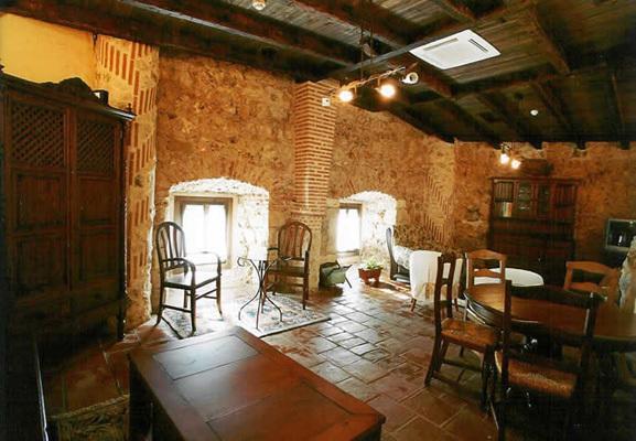 La Posada Ducal Penaranda de Duero Esterno foto